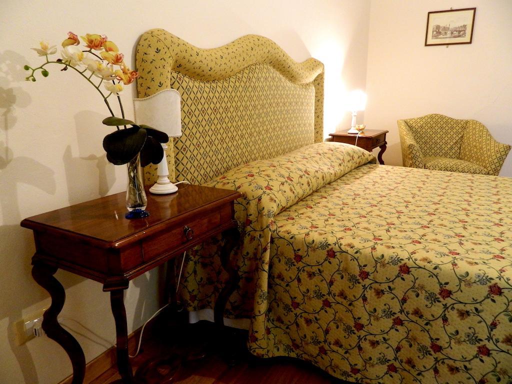 Il Campanile B&B Pisa Phòng bức ảnh